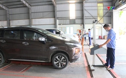 Đề xuất không dán tem kiểm định trên kính lái ô tô 