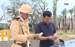 Xử lý nghiêm hành vi quay đầu xe tại nơi có biển cấm