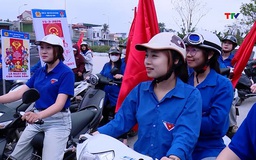 Tuổi trẻ phường Hạc Thành tuyên truyền lưu động về bầu cử