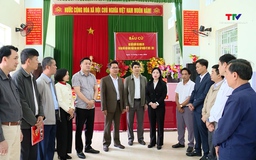 Chủ nhiệm Ủy ban Kiểm tra Tỉnh ủy Phạm Thị Thanh Thủy kiểm tra công tác chuẩn bị bầu cử