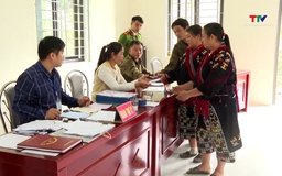 Cử tri các dân tộc xã Quang Chiểu nô nức đi bầu cử