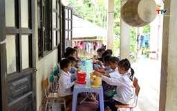 Những con chữ vượt núi