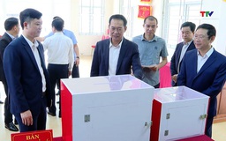 Đồng chí Trịnh Tuấn Sinh, Phó Bí thư Tỉnh uỷ, Chủ tịch UBMT Tổ quốc tỉnh kiểm tra công tác bầu cử