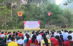 Lễ dâng hương khu di tích khảo cổ học Mái Đá Điều xã Bá Thước