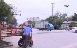 Tăng mức phạt đối với hành vi vượt rào chắn đường sắt 