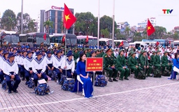 Sôi nổi lễ giao nhận quân 