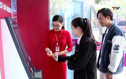 Gần 90% người trưởng thành Việt Nam sở hữu tài khoản thanh toán không dùng tiền mặt