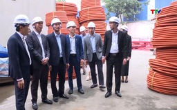 Hội Doanh nhân trẻ thăm hội viên doanh nghiệp và kỷ niệm 8/3