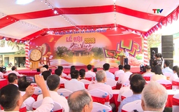 Khai hội Phủ Vàng