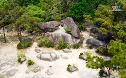 Nơi sóng chạm vào huyền thoại