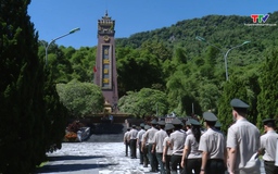 Thi hành án dân sự tỉnh Thanh Hoá dâng hương, báo công Chủ tịch Hồ Chí Minh và các hùng liệt sĩ