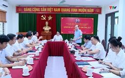 Phó Chủ tịch UBND tỉnh Cao Văn Cường dự sinh hoạt Chi bộ tại Viện Nông nghiệp Thanh Hóa
