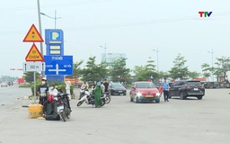 Chấn chỉnh tình trạng dừng đỗ xe lập bãi trung chuyển hàng hóa sai quy định