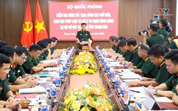 Thượng tướng Nguyễn Văn Gấu làm việc tại Bộ CHQS Thanh Hóa