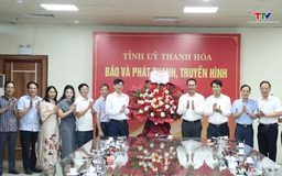 Lãnh đạo tỉnh chúc mừng Báo và Phát thanh, truyền hình Thanh Hóa nhân Ngày Báo chí Cách mạng Việt Nam