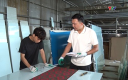 Vươn lên từ đất khó 
