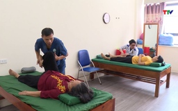 Trọn chữ "tâm" bên những mảnh đời khiếm khuyết