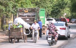 Nhiều điểm tập kết rác trên địa bàn thành phố Thanh Hoá 
gây ô nhiễm môi trường và mất an toàn giao thông