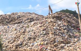 Các bãi rác quá tải, gây ô nhiễm môi trường