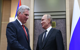 Chủ tịch Cuba thăm Nga