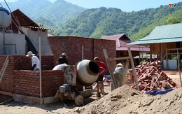 Cuộc sống mới của người dân ở khu tái định cư Co Hương, huyện Quan Sơn
