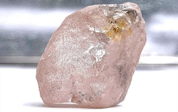Phát hiện kim cương hồng lớn nhất được phát hiện trong 300 năm qua