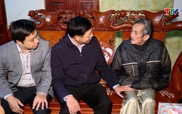 Bí thư Đảng uỷ Khối Cơ quan và Doanh nghiệp tỉnh thăm, tặng quà gia đình chính sách tại huyện Vĩnh Lộc