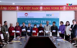 Thành phố Thanh Hóa: Trao tiền hỗ trợ xây dựng nhà Đại đoàn kết cho 10 hộ có hoàn cảnh khó khăn