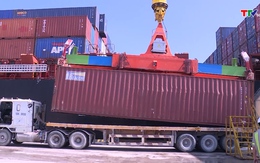 Tàu container quốc tế của hãng CMA-CGM trở lại thực hiện dịch vụ xuất nhập khẩu qua cảng Nghi Sơn