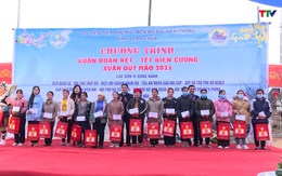 Ấm áp nghĩa tình từ chương trình “Xuân biên phòng ấm lòng dân bản”