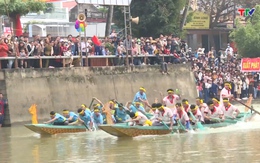 Sôi động lễ hội đua thuyền truyền thống tại xã Trung Chính, huyện Nông Cống