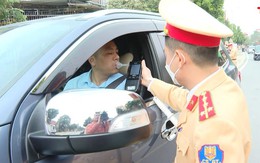 Công an tỉnh Thanh Hoá ra quân tuyên truyền, xử lý vi phạm trật tự an toàn giao thông