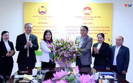 Đón tiếp đoàn công tác Mặt trận Lào xây dựng đất nước tỉnh Hủa Phăn sang chúc mừng năm mới tại Ủy ban MTTQ tỉnh Thanh Hóa