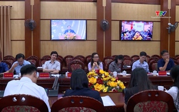 Thủ tướng Chính phủ gặp gỡ giới doanh nhân Việt Nam