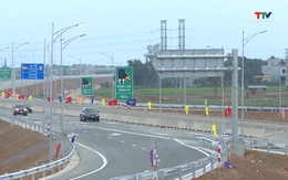 Tạm dừng khai thác cao tốc Bắc - Nam từ nút giao Nghi Sơn đến nút giao Quỳnh Vinh