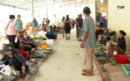 Chợ Quảng Thạch hoạt động trở lại sau 15 năm