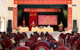 Phó Bí thư Tỉnh ủy Trịnh Tuấn Sinh và các đại biểu Hội đồng nhân dân tỉnh tiếp xúc cử tri thành phố Sầm Sơn
