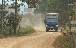 Tỉnh lộ 516C đoạn qua huyện Yên Định xuống cấp tiềm ẩn nguy cơ mất an toàn giao thông