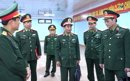 Bộ Tư lệnh Quân Khu 7 tham quan Sở chỉ huy diễn tập 
khu vực phòng thủ tỉnh Thanh Hóa