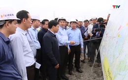 Bộ trưởng Bộ Giao thông vận tải Nguyễn Văn Thắng kiểm tra tiến độ cao tốc Bắc – Nam