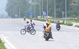 Cần nâng cao ý thức tham gia giao thông trên tuyến đường nối thành phố Sầm Sơn với Khu kinh tế Nghi Sơn