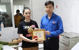 Trao tặng, truy tặng Huy hiệu “Tuổi trẻ dũng cảm” cho 5 cán bộ, chiến sĩ trong vụ tấn công trụ sở Ủy ban nhân dân xã tại Đắk Lắk