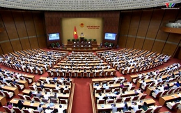Đại biểu Quốc hội tỉnh Thanh Hoá thảo luận tại tổ và tại hội trường