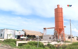 Dừng hoạt động của xưởng sản xuất bê tông xây dựng trên đất ở tại xã Quảng Đức, huyện Quảng Xương
