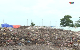 Bãi rác thị trấn Quán Lào quá tải, ảnh hưởng đến đời sống người dân