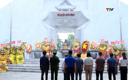 Đoàn đại biểu tỉnh Thanh Hóa viếng Nghĩa trang liệt sĩ quốc tế Việt – Lào, tỉnh Nghệ An