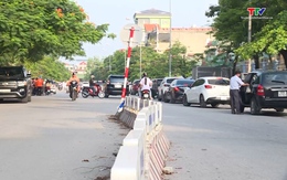 Cần khắc phục bất cập trong viêc lắp đặt dải phân cách cứng trên tuyến đường Lê Quý Đôn, phường Ba Đình, thành phố Thanh Hoá