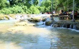 Thanh Hoá nở rộ du lịch sinh thái gắn với suối, thác