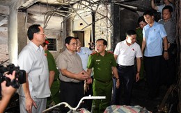 Thủ tướng thị sát hiện trường vụ cháy chung cư mini tại quận Thanh Xuân gây hậu quả đặc biệt nghiêm trọng tại Hà Nội