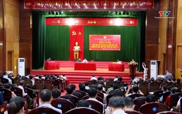 Đoàn Đại biểu Quốc hội tỉnh Thanh Hóa tiếp xúc cử tri 
tại huyện Thường Xuân